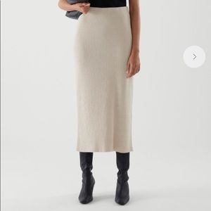 NWT Cos ribbed knit skirt in oatmeal beige